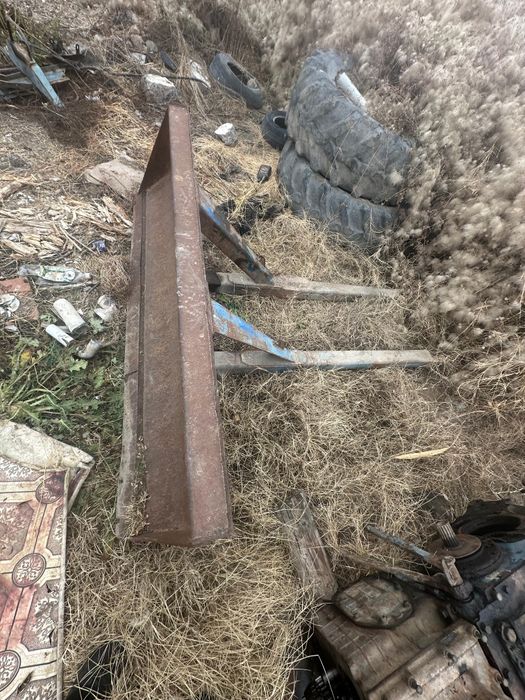 Экскаватор погрузчик  комплект  мтз 82.1