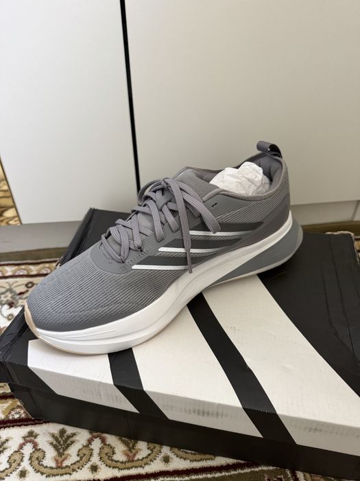 Adidas кроссовка оригинал из США