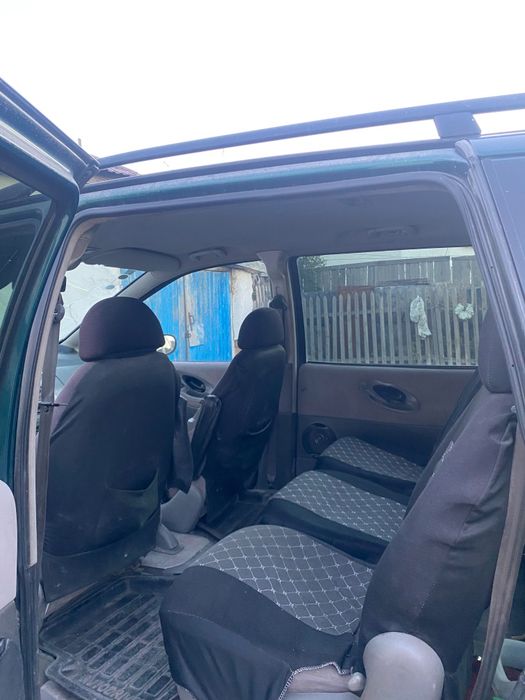 Продам машину Volkswagen Sharan
