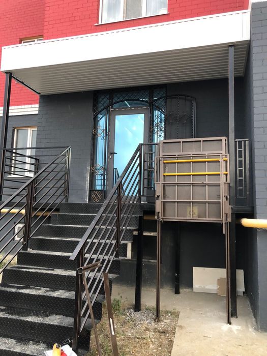 Пандус и вертикальные подъёмники для инвалидов