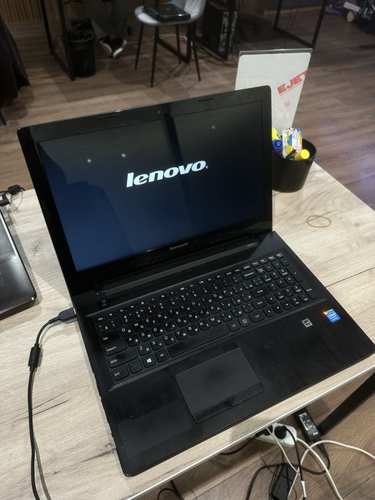 Ноутбук рабочий Lenovo