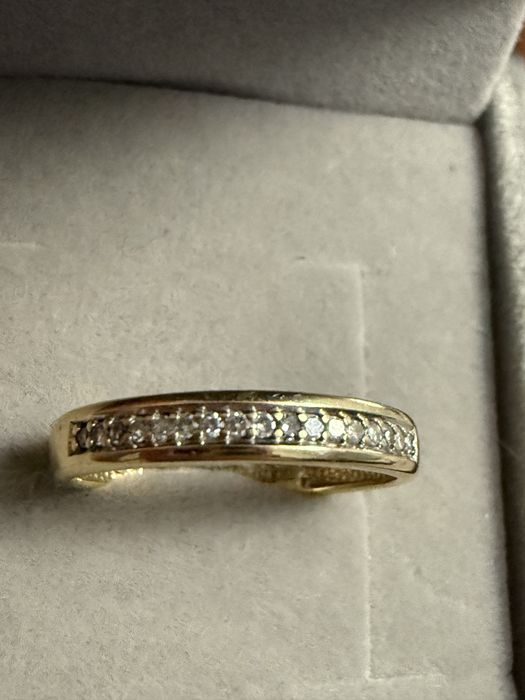 Бриллиантовое кольцо