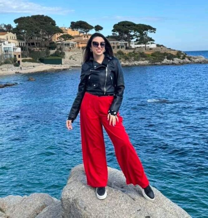 Нов панталон S размер