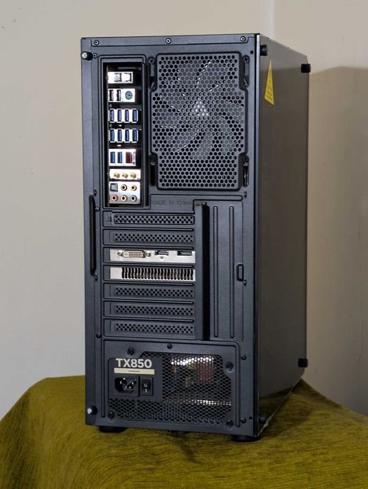 PC Gaming i7-5820k, 16GB RAM ddr4, Placa video 8 GB, Windows 11