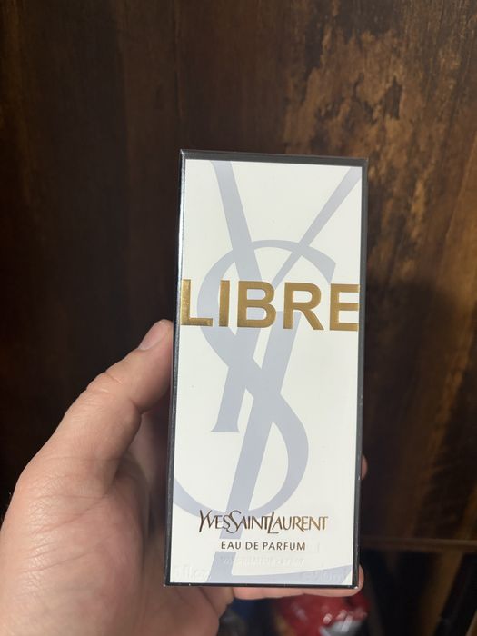 Parfum dama ysL  libre..