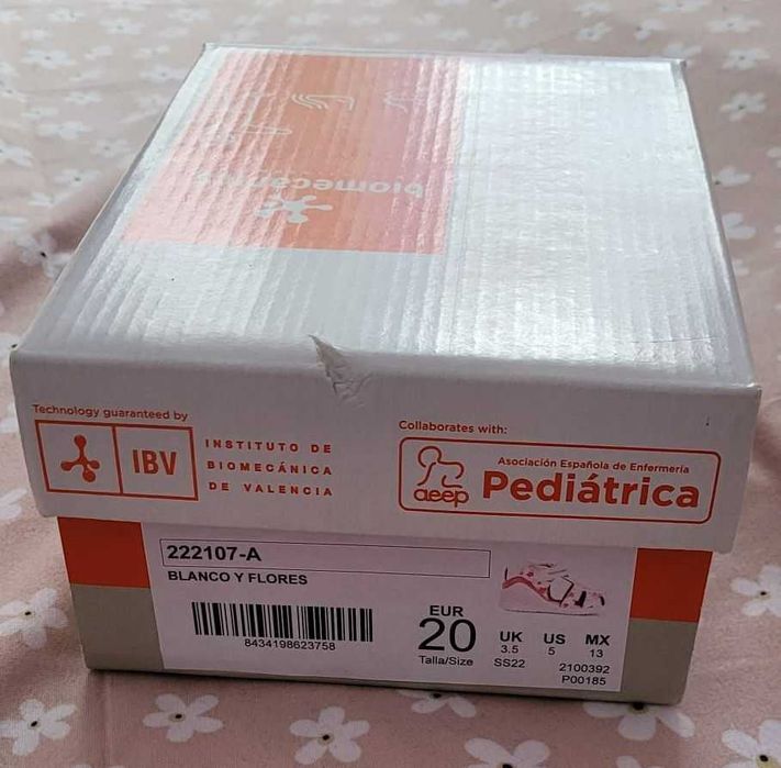 Vand doua perechi de Biomecanics fete marime 20 si 22