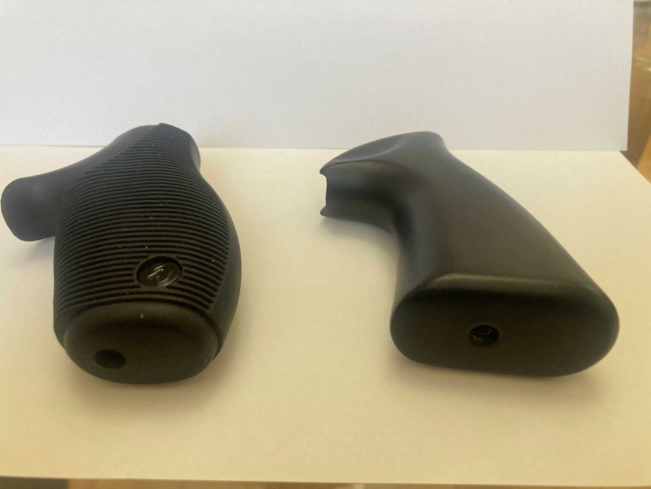 Чирени дръжки за револвер Таурус Тракер 627