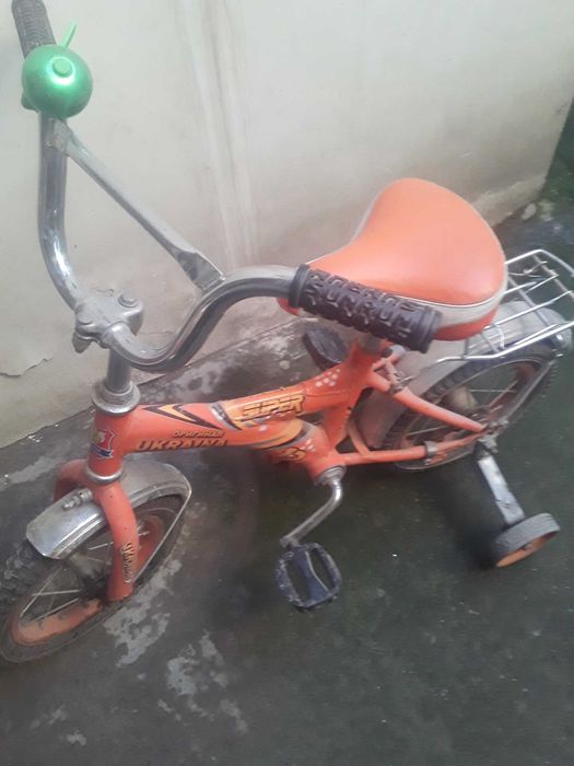 Продаю детский велосипед можно для девочки и мальчика..