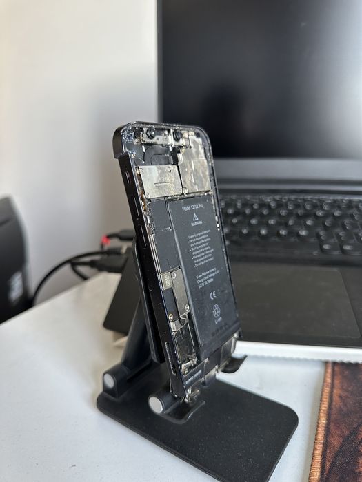 iPhone 12 pentru piese/recarosare