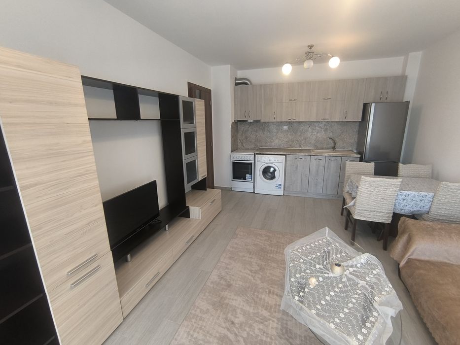 Дава се под наем Двустаен апартамент в с. Левски, Област Варна - 51 кв.м за 663 € - Снимка #1