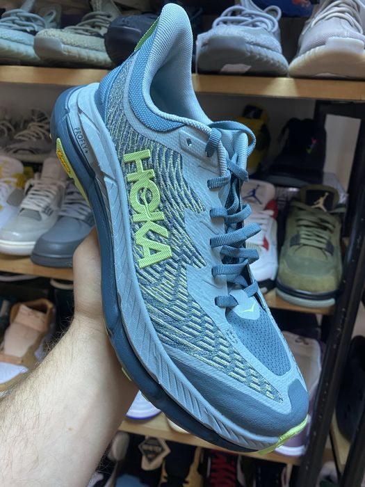 Hoka Speed 4 mafate