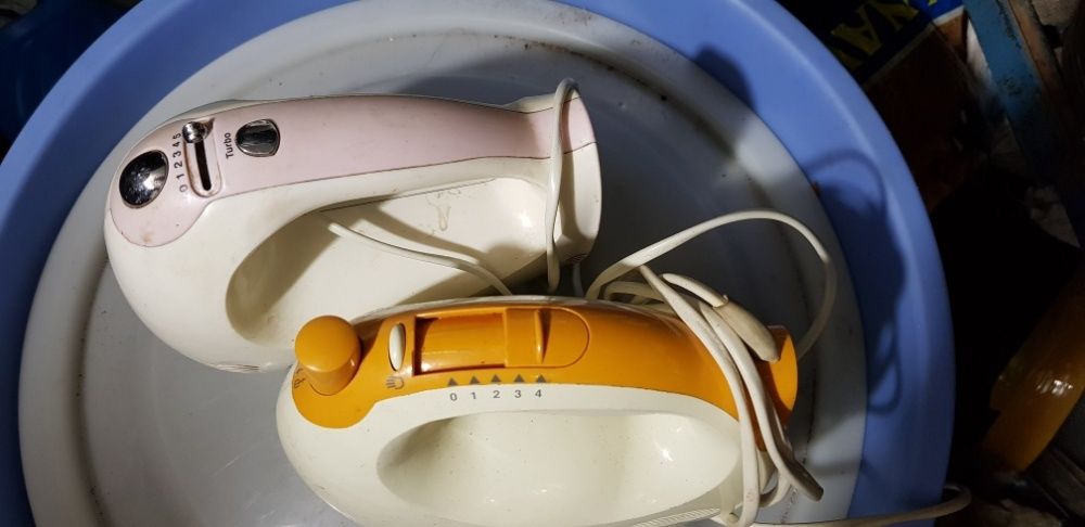  Продам миксеры нерабочий цена за оба