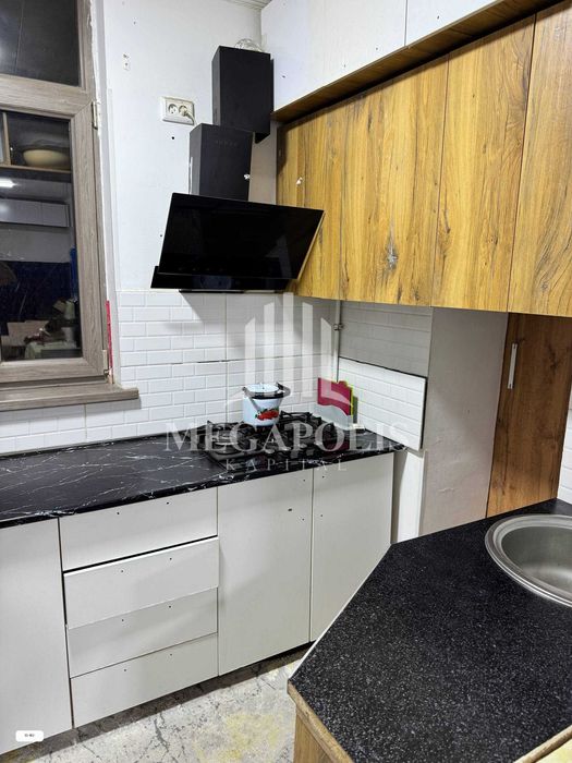 Buxoro 5-mikrorayonda 2 xonali kvartira arzon narxda sotiladi. №482