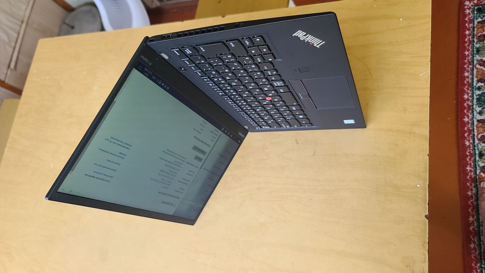 Lenovo ThinkPad X1 Carbon — i5 8/128