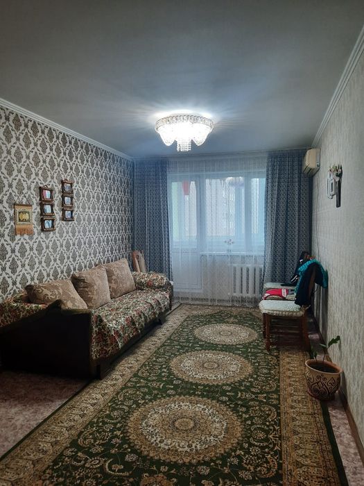 4 комнатную квартиру