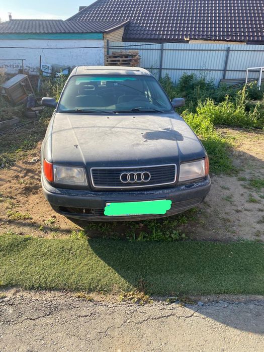 Продам машину Audi 100