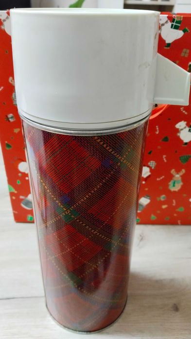 Термоси различни модели