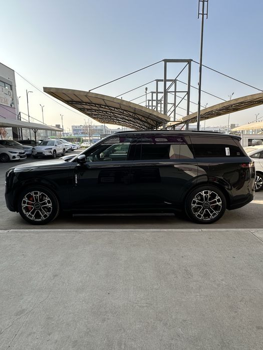 Lynk&Co 900 1,5 T Ultra 2025 В наличаи от Terra Auto