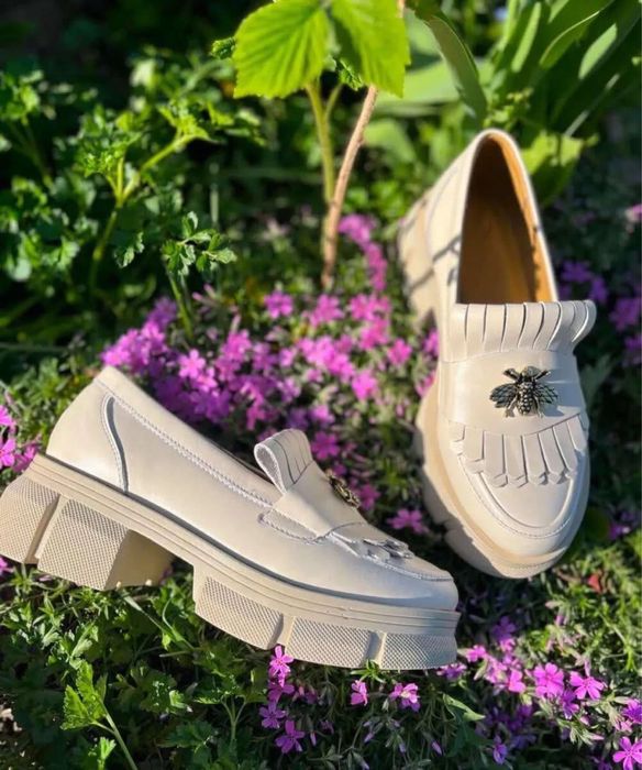 Incaltaminte din piele naturala