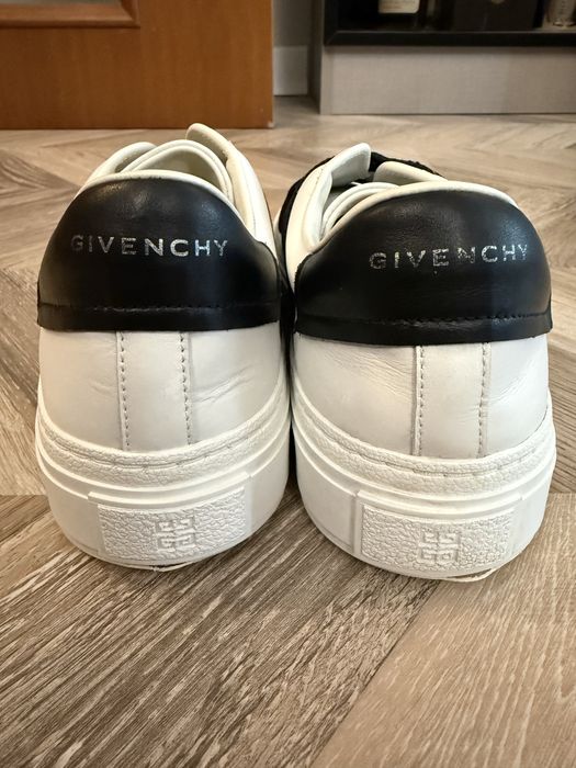 Givenchy City Sport Sneakers
