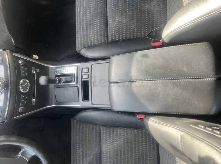 Продам автомобиль Nissan Fuga