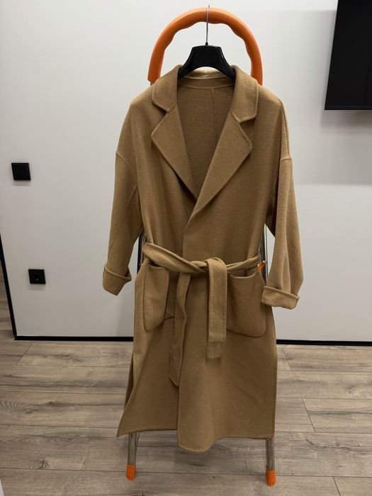 Продаю весна/осень пальто