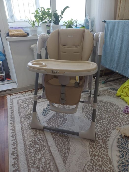 Продам стульчик для кормления