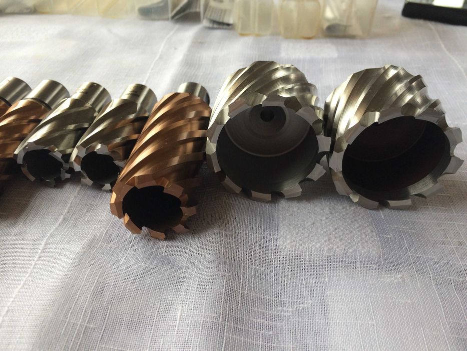 Шлосерски Боркорони Hollex и Reca (фрези) за метал Нови