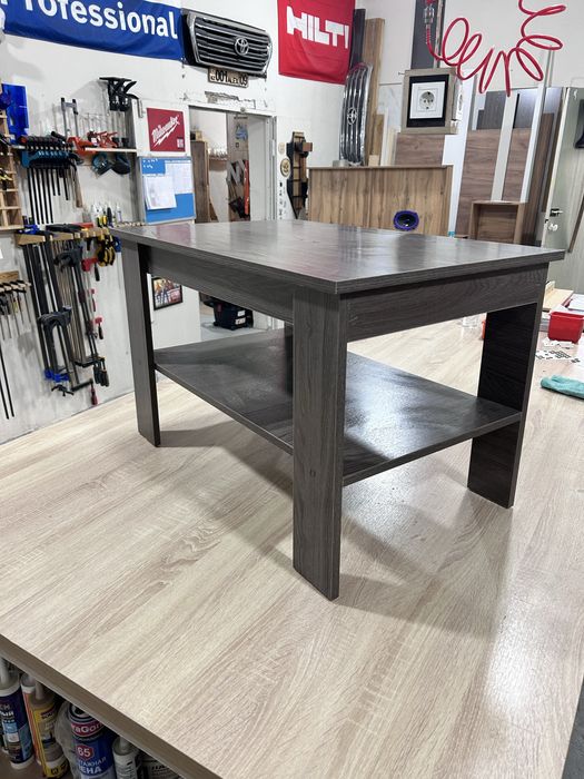 Журнальный столик