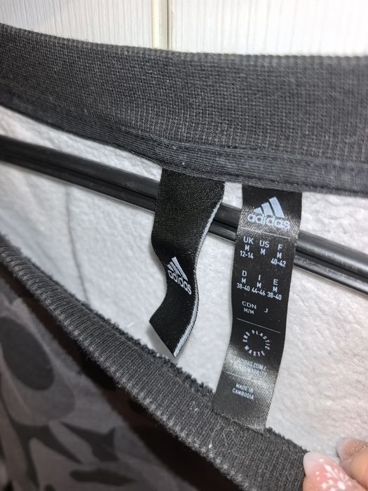 блуза Guess, блуза и суитшър Adidas