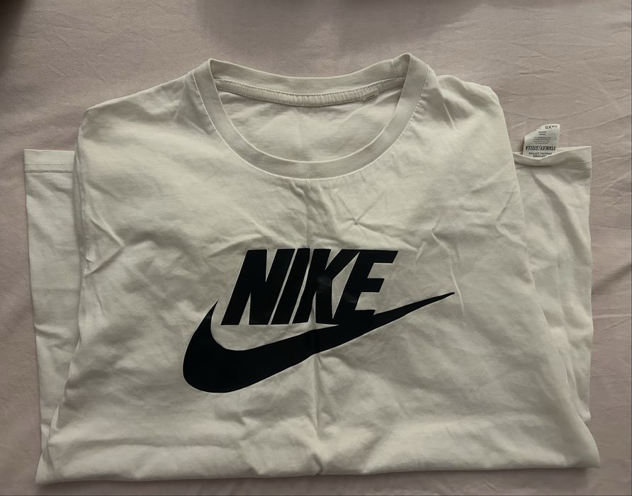 Тениска nike - размер xs/s