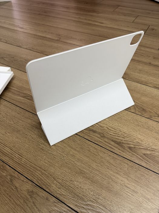 Smart Folio for IPad Pro 13-inch (M4) - white