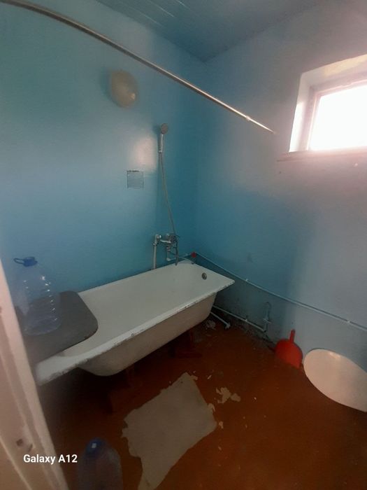 Срочно кв сотилади.