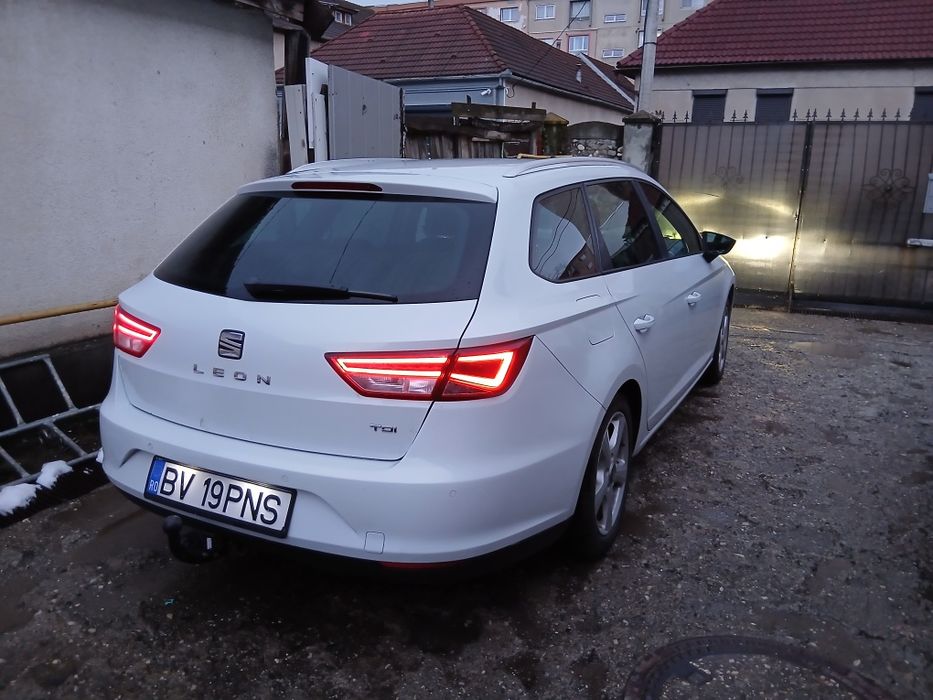 Vând Seat Leon 1,6 TDI