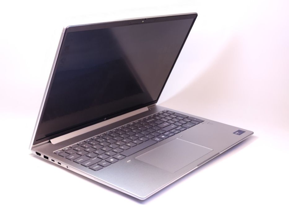 HP EliteBook 660 G11 Intel Core Ultra 5 135U SSD 512GB/16GB | #D89396