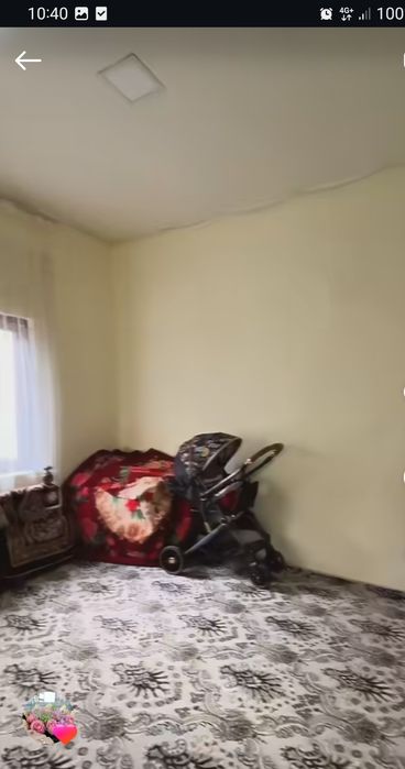 Ховли сотилади..