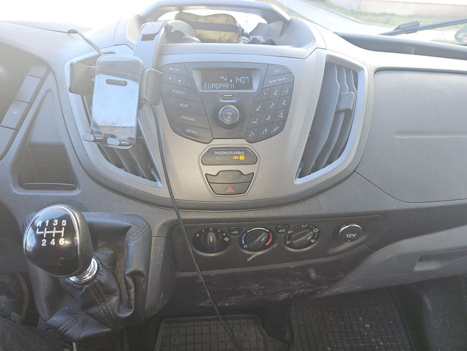 Vand Ford Transit 8+1 / 9 locuri 2015