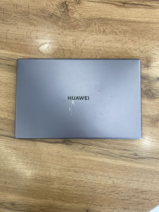 Huawei MateBook D15 (Ryzen 5 / 8 ГБ / SSD 512 ГБ)