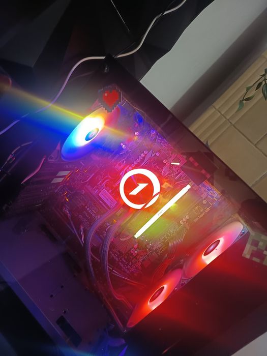 Vand pc gaming/editat,low-end