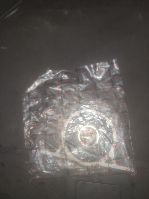 Продавам висящ лагер за BMW E60