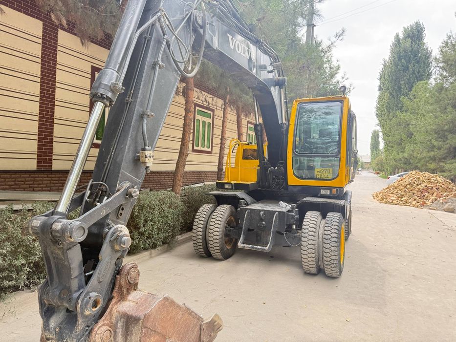 Эксковатор 2003йил Волва 130 марка