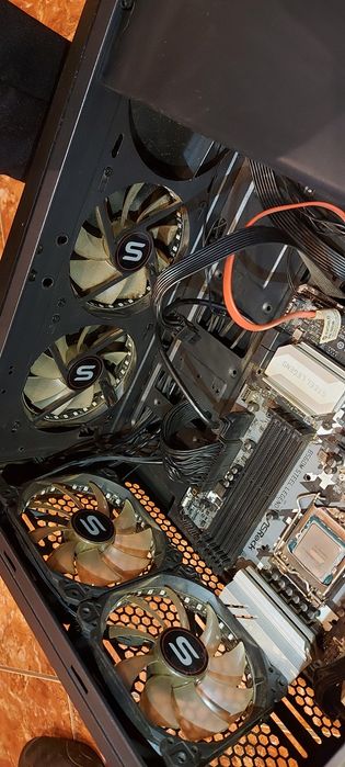 Carcasa Serioux Srcx Tyron+coolere rgb+cabluri+hard hitachi 500gb