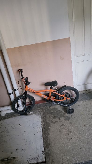 Bicicleta impecabilă