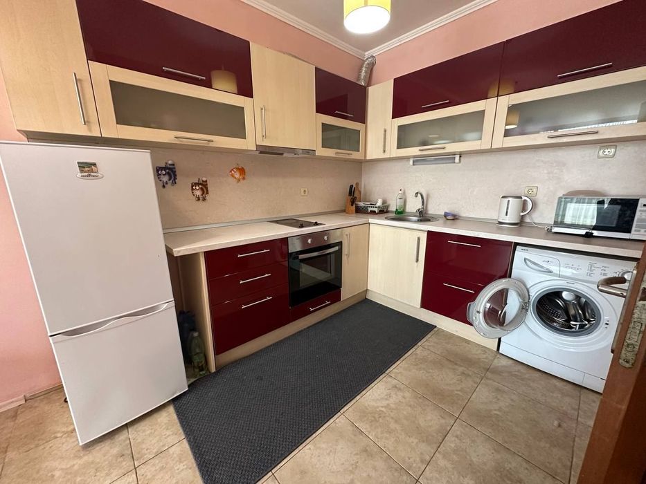 Продава се Двустаен апартамент в к.к. Слънчев бряг - 65 кв.м за 1354 €/кв.м - Снимка #1