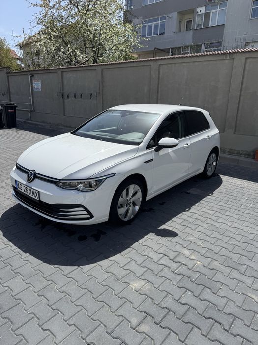 Volkswagen Golf 8 /40 000 km/Piele alcantara/IQ Led/Incalzire volan/Masaj Scaun