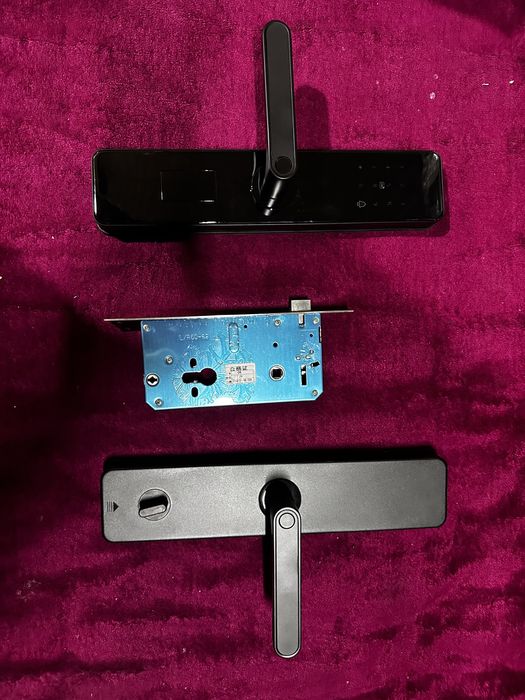 электронный умный замок на входную дверь Tuya smart Wi Fi smart lock