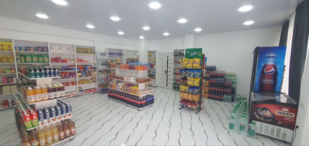 Чирчик шахри 2 микро район Янги узб Дукон сотилади 66 квадрат 62.000$