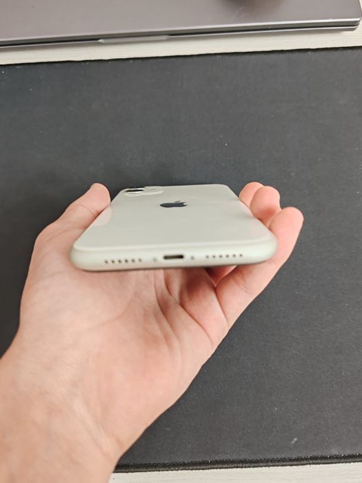 Продам айфон 11 128 гб