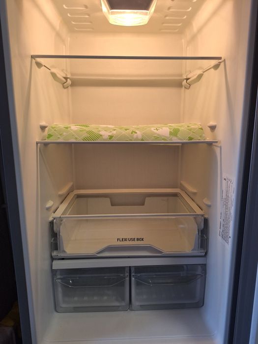 Холодильник indesit