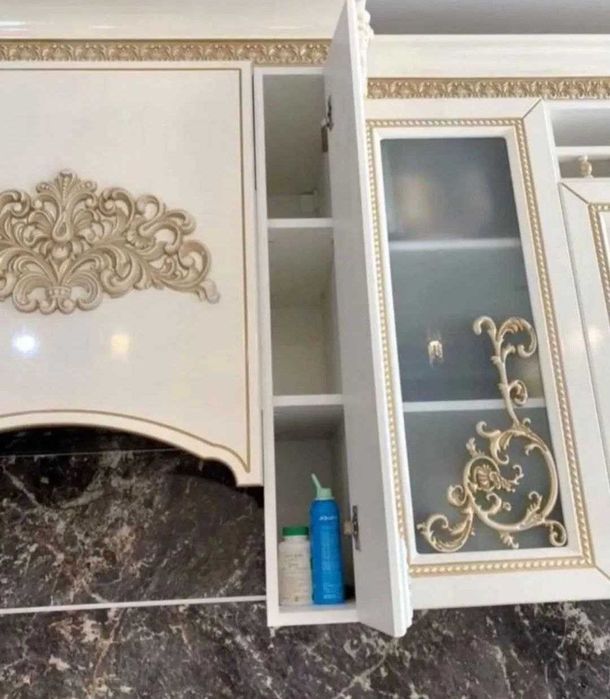 Продам кухонный гарнитур. О